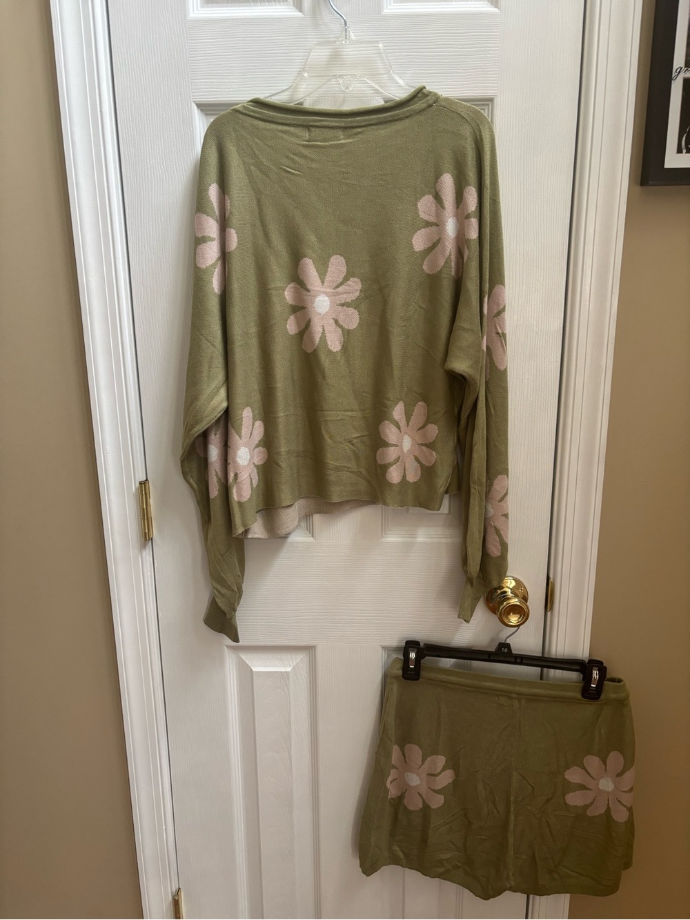 Ekouaer Women's 2-Piece Knit Green Floral Daisy Lounge Set, Size Med, NWT - Picture 5 of 5